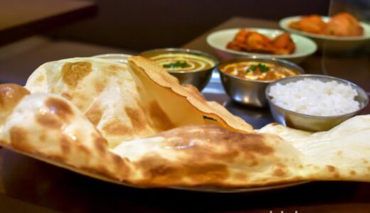【横浜・カレー】インド料理プルニマ 横浜西口店　〜カレーの選択肢豊富なランチセット